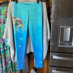 Guy Harvey Turtle Fish Green Blue Capri Medium